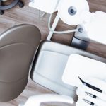 Jak wybrać najlepszą hurtownię dentystyczną